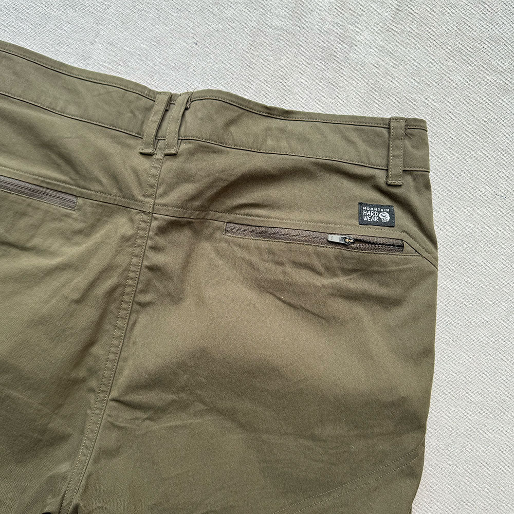 Mountain Hardwear Shorts - Size 36”