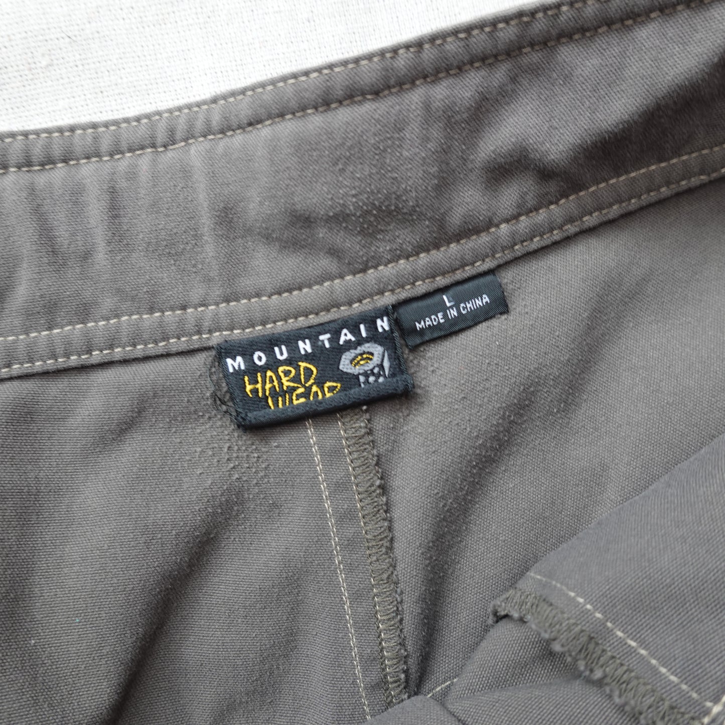 Mountain Hardwear Shorts - Size 34