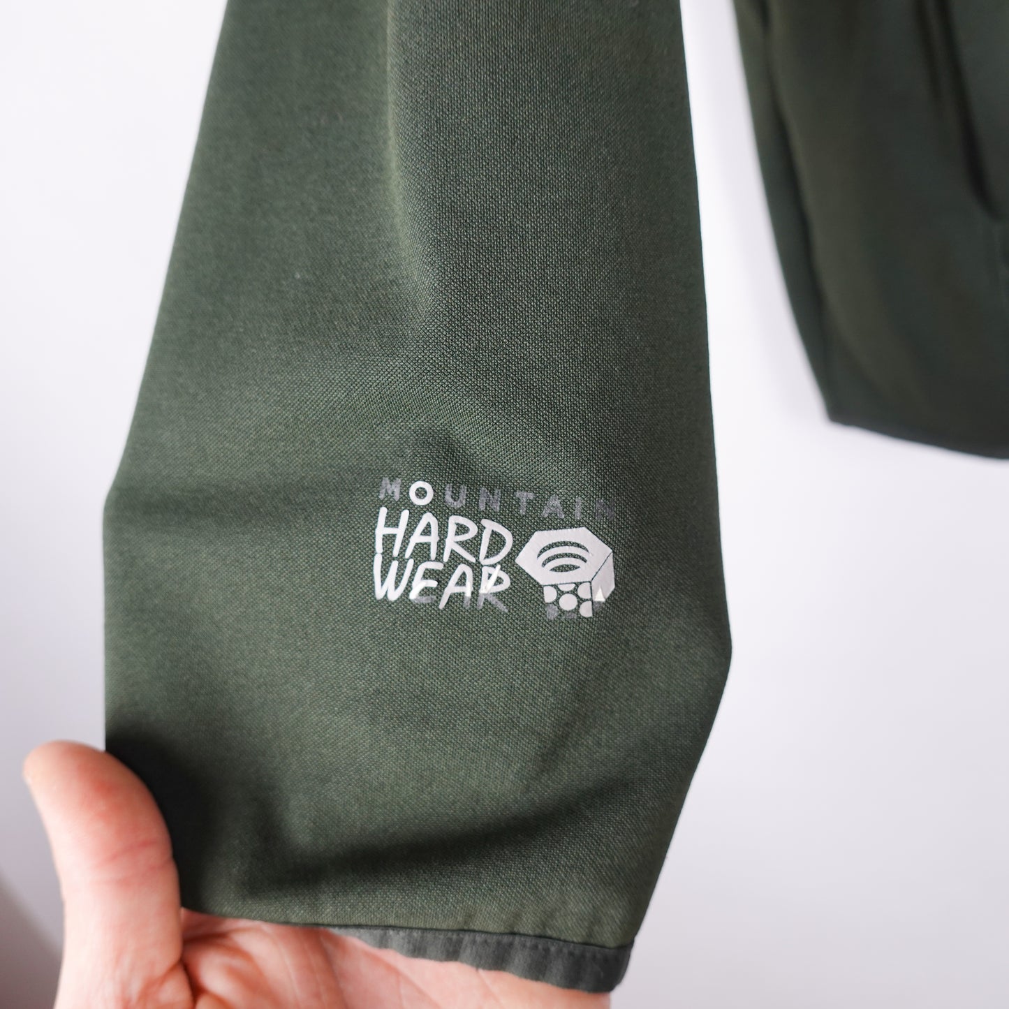 Mountain Hardwear Zip Hoodie - Size L
