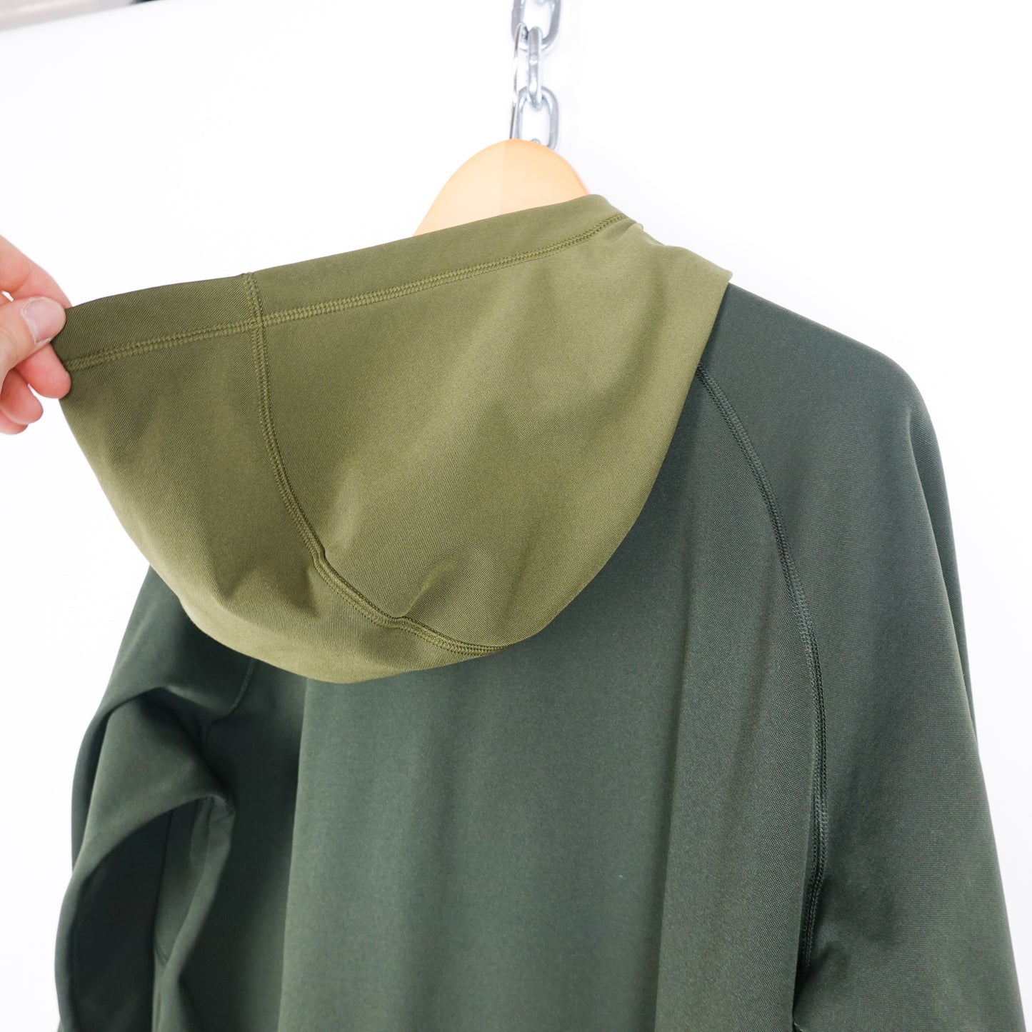 Mountain Hardwear Zip Hoodie - Size L