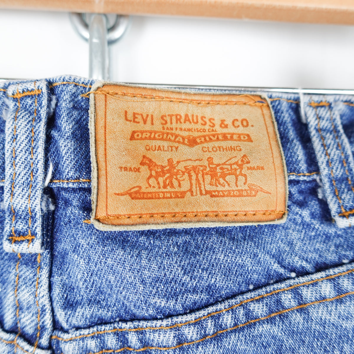 Levi's Leather Tab Blue Jeans - Size 32