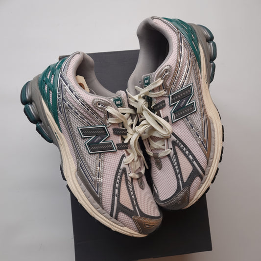 New Balance 1906R 'Silver/Pink' - Size 11