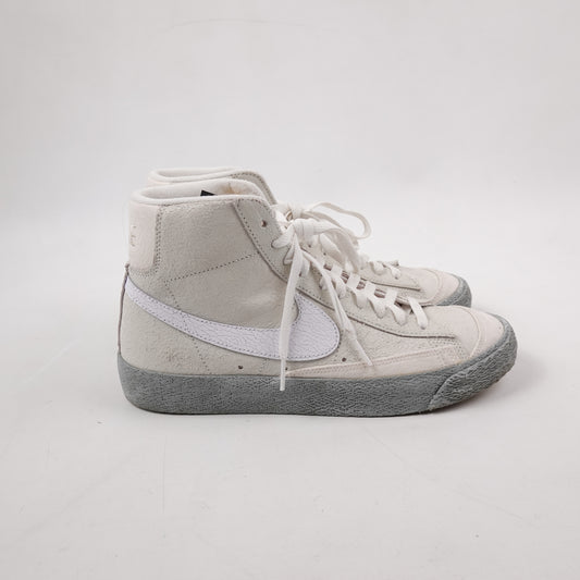 Nike Blazer Mid 77 EMB Summit White Phantom - Size 9.5