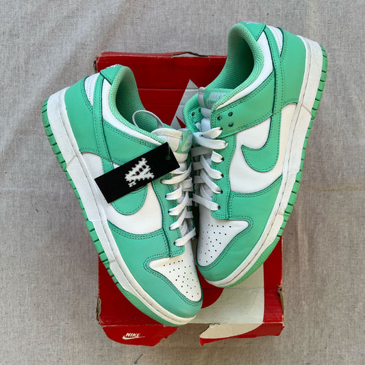 Nike Dunk Green Glow - Size 8W