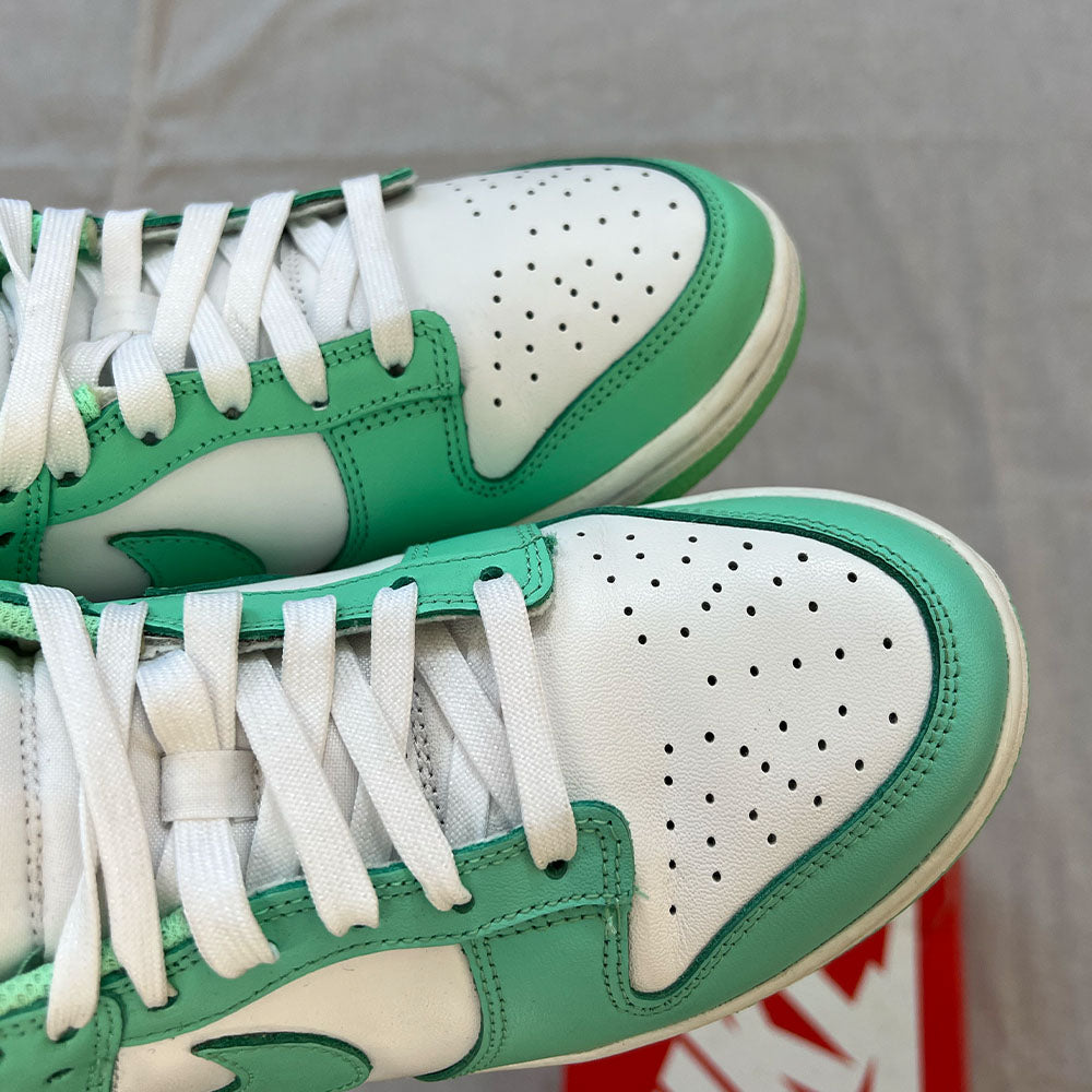 Nike Dunk Green Glow - Size 8W