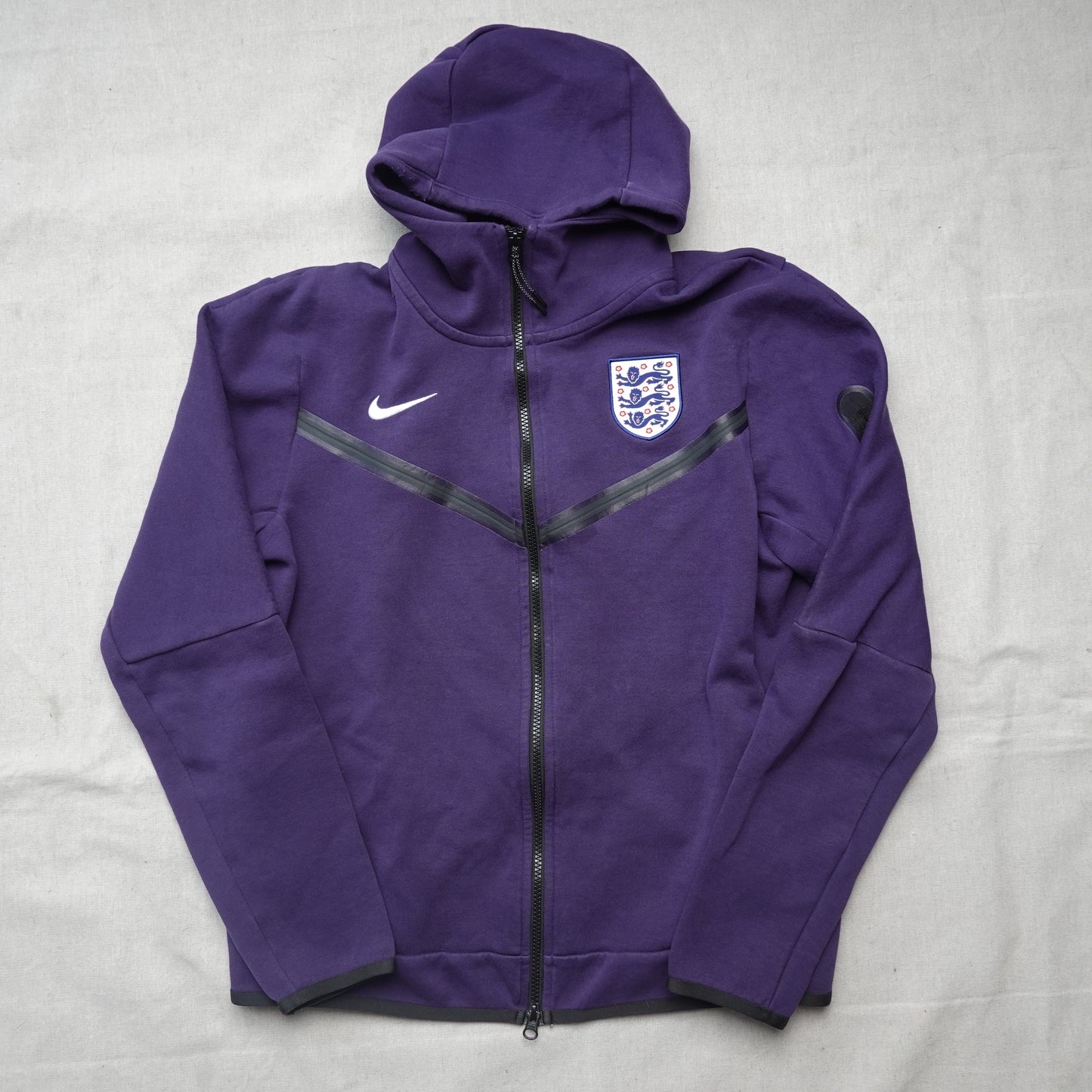 Nike Tech England Fleece - Size M
