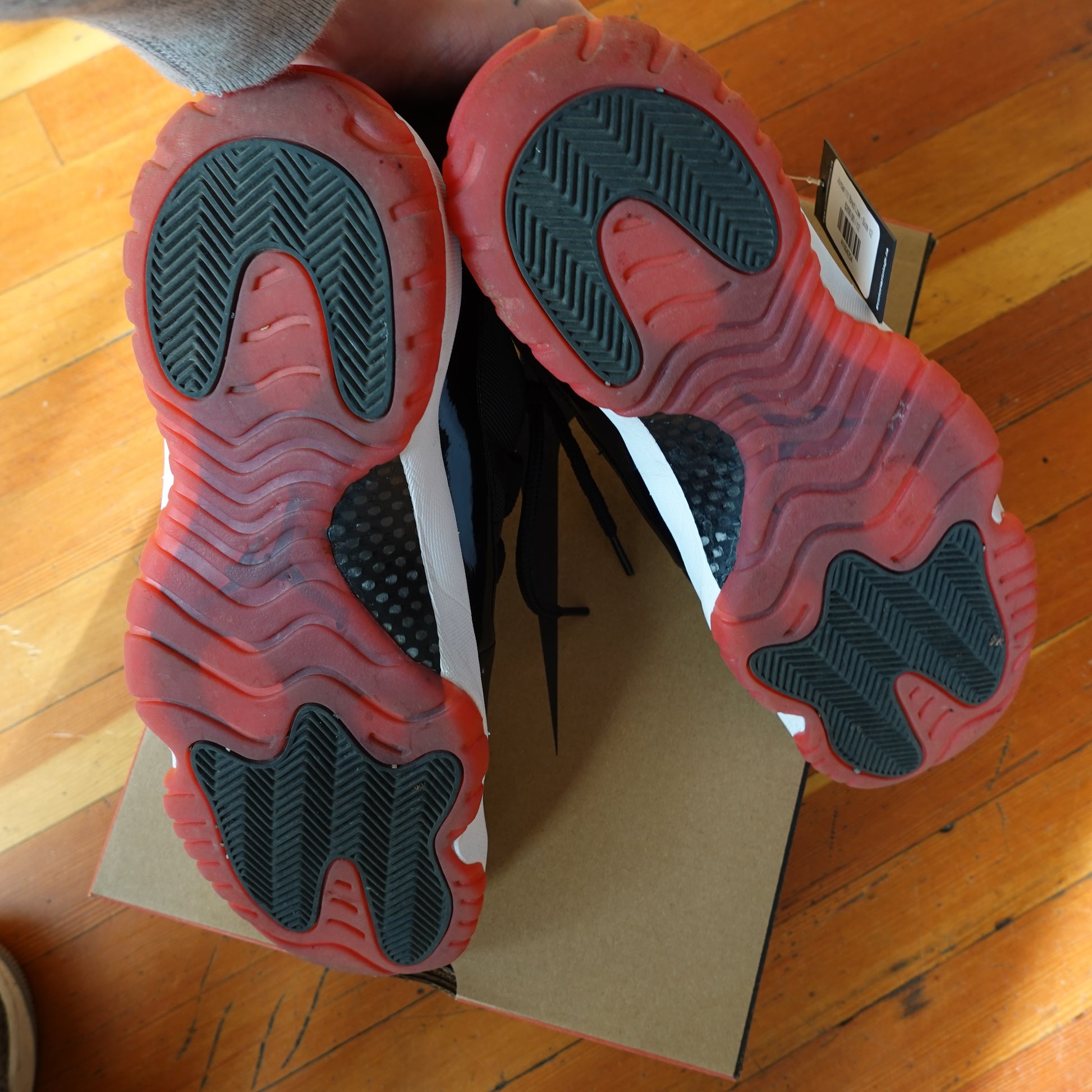 Nike Jordan 11 Bred Low - Size 12 Photo Of Soles