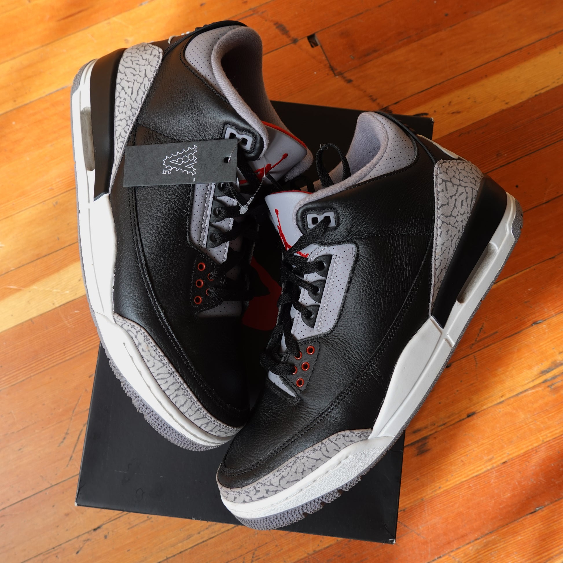 Nike Jordan 3 Black Cement - Size 12 Overhead Photo