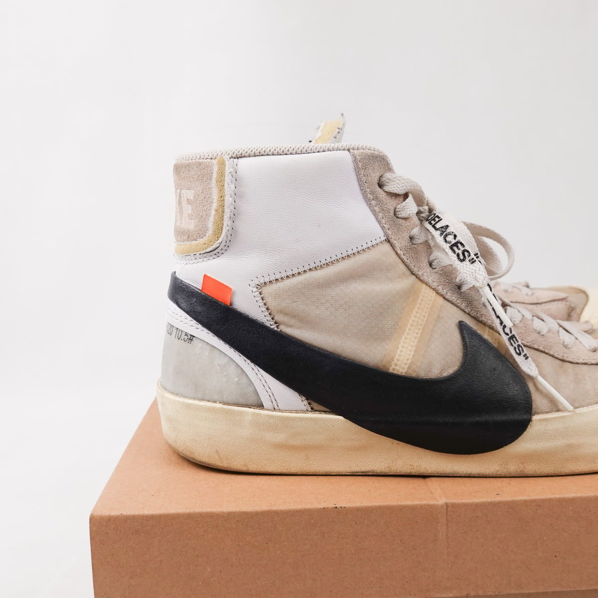 Nike Off-White Blazer Mid - Size 10.5