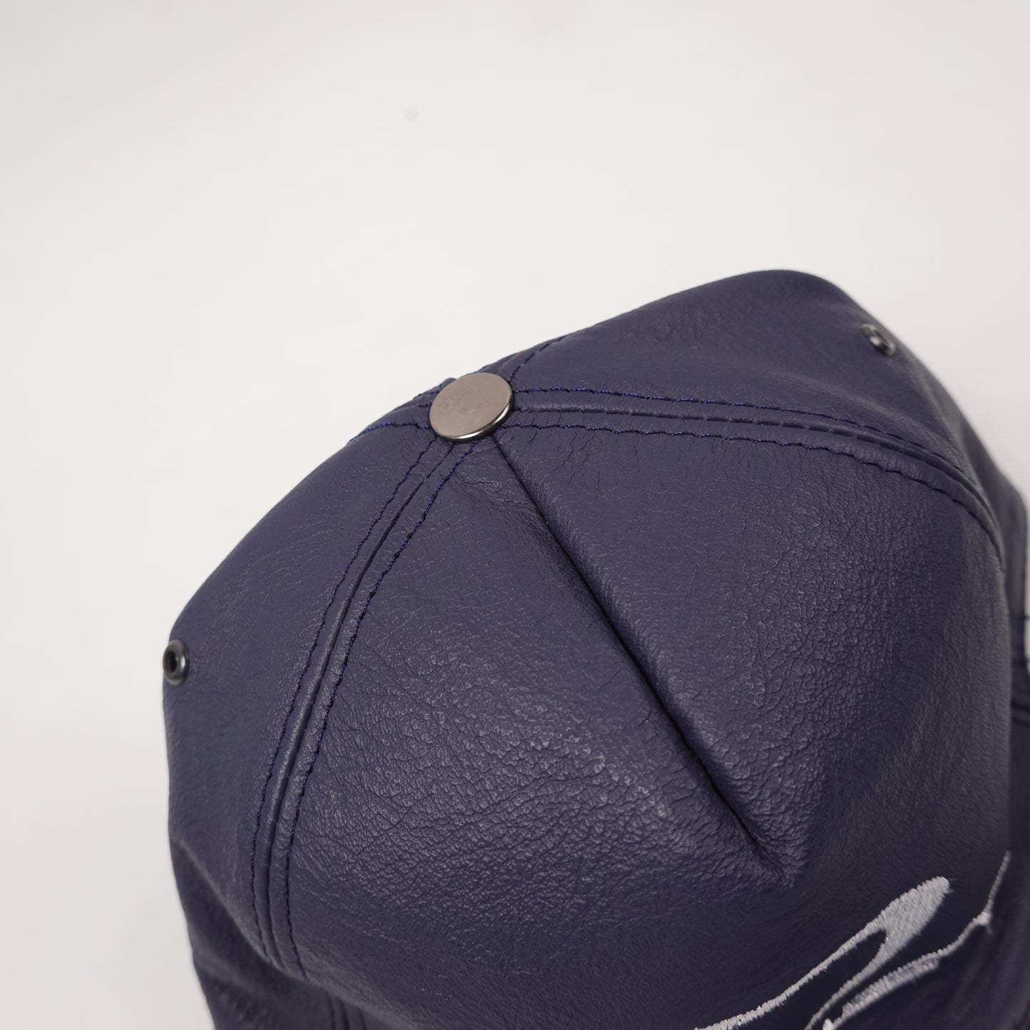 Vintage Oakley Leather Navy Hat