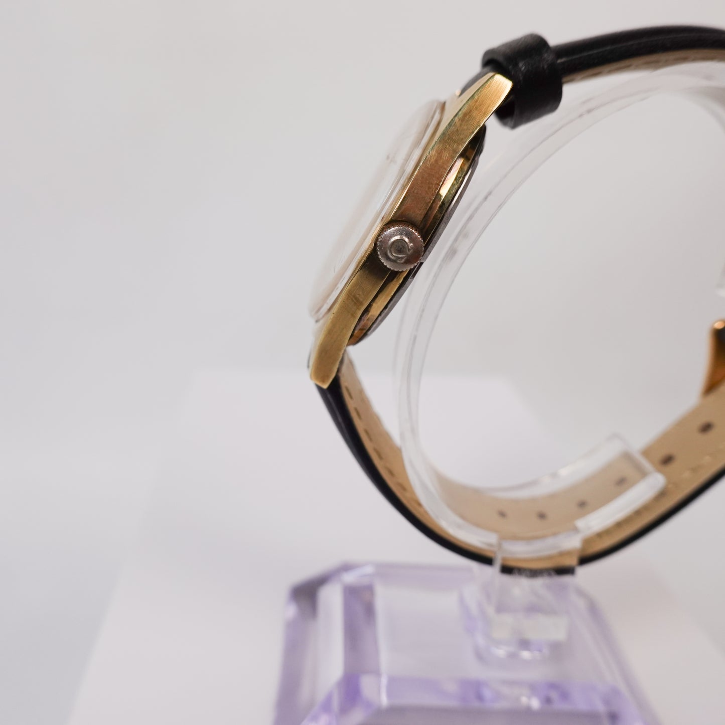 Omega Geneve Ref. 135.041 Manual Wind Watch