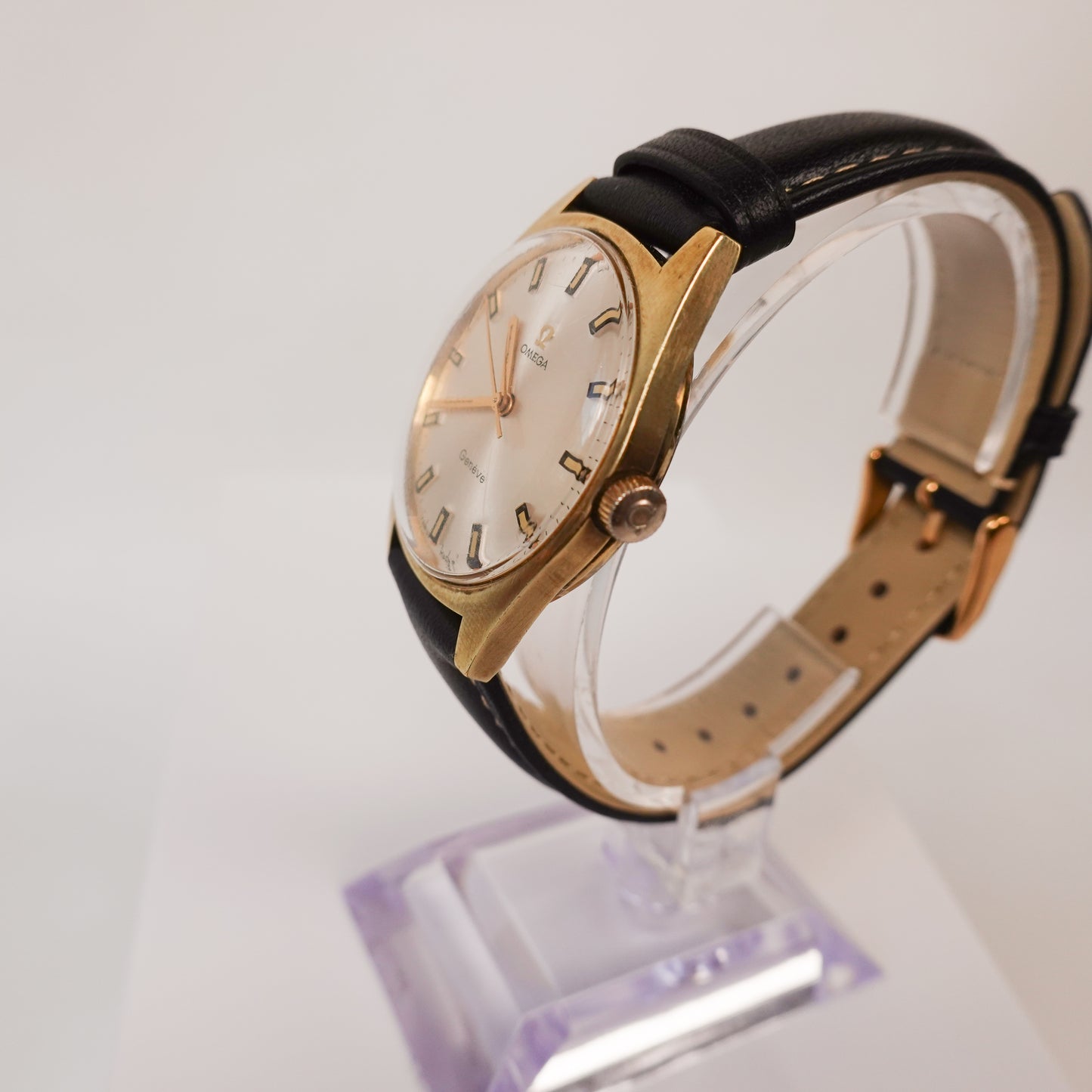 Omega Geneve Ref. 135.041 Manual Wind Watch