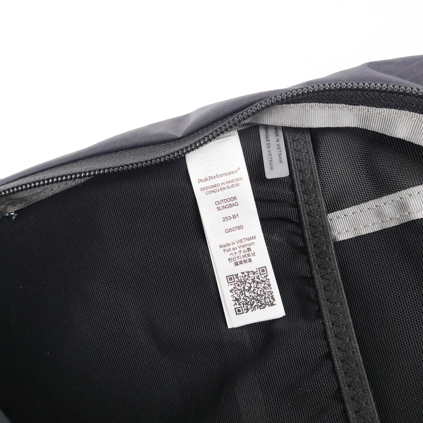 Peak Performance 4.5L Sling Bag