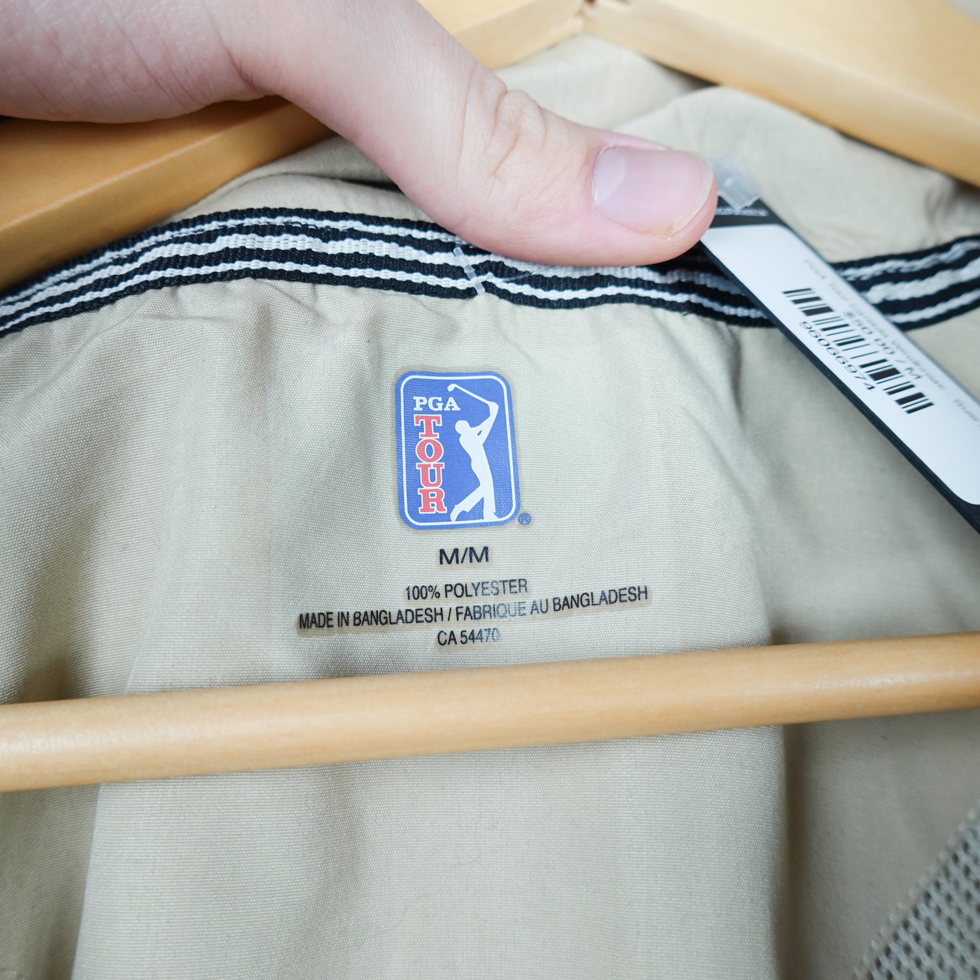 PGA Tour Canada Windbreaker - Size M Neck Label