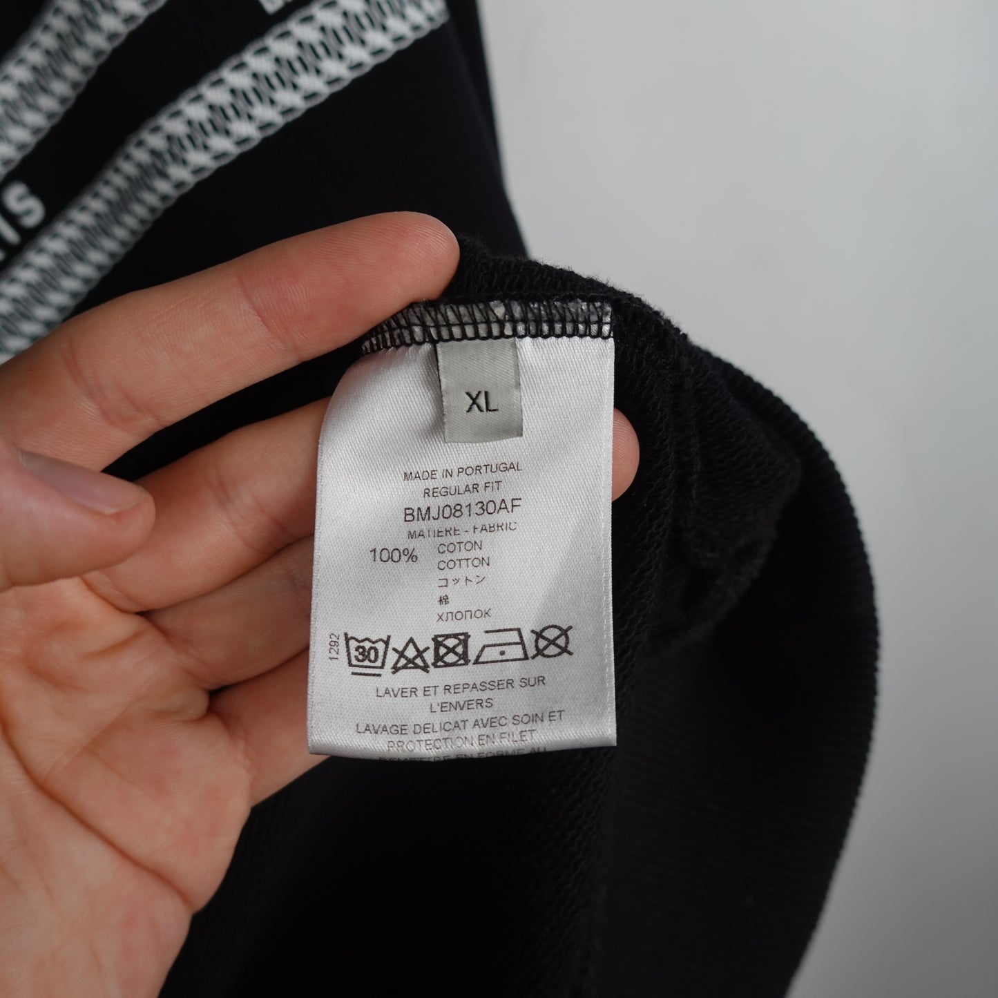 Givenchy Chain Logo Hoodie - Size XL