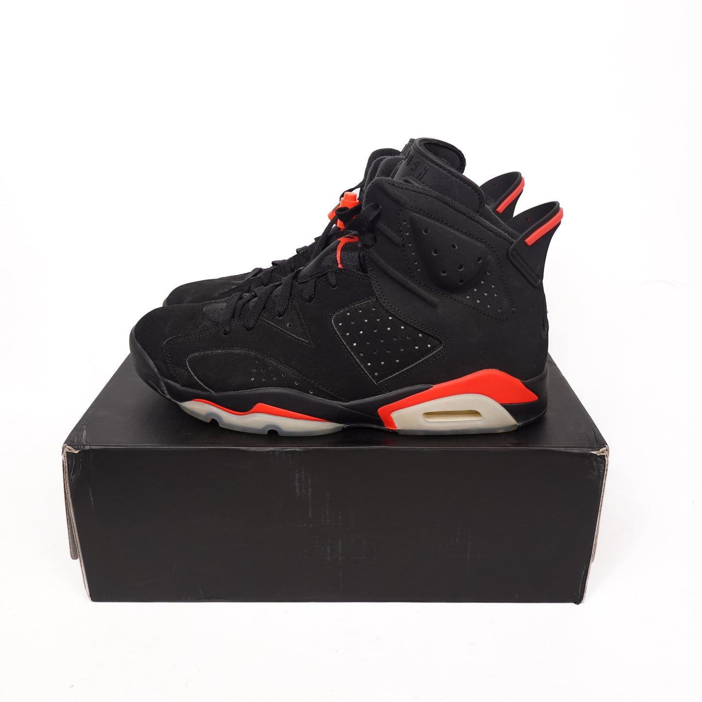 2019 Jordan 6 Retro Infrared - Size 10.5