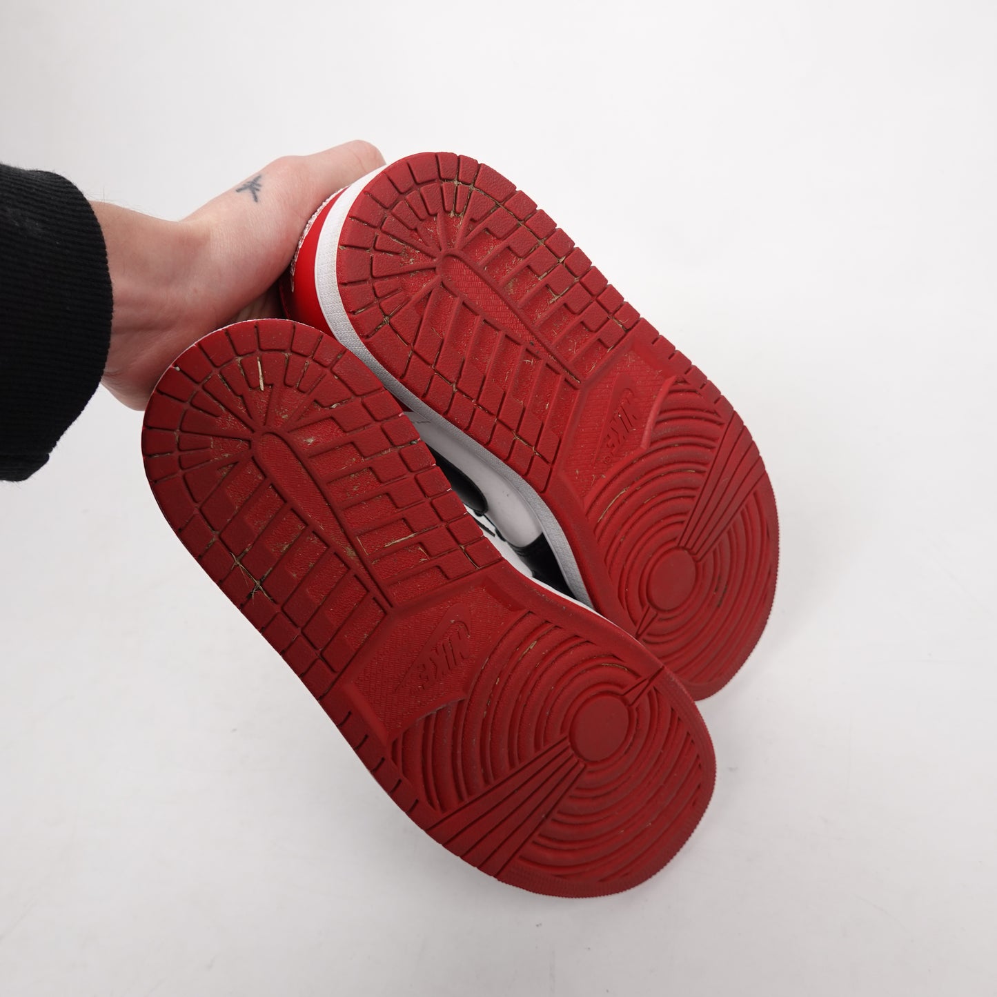 Jordan 1 Bred Toe Low - Size 10.5