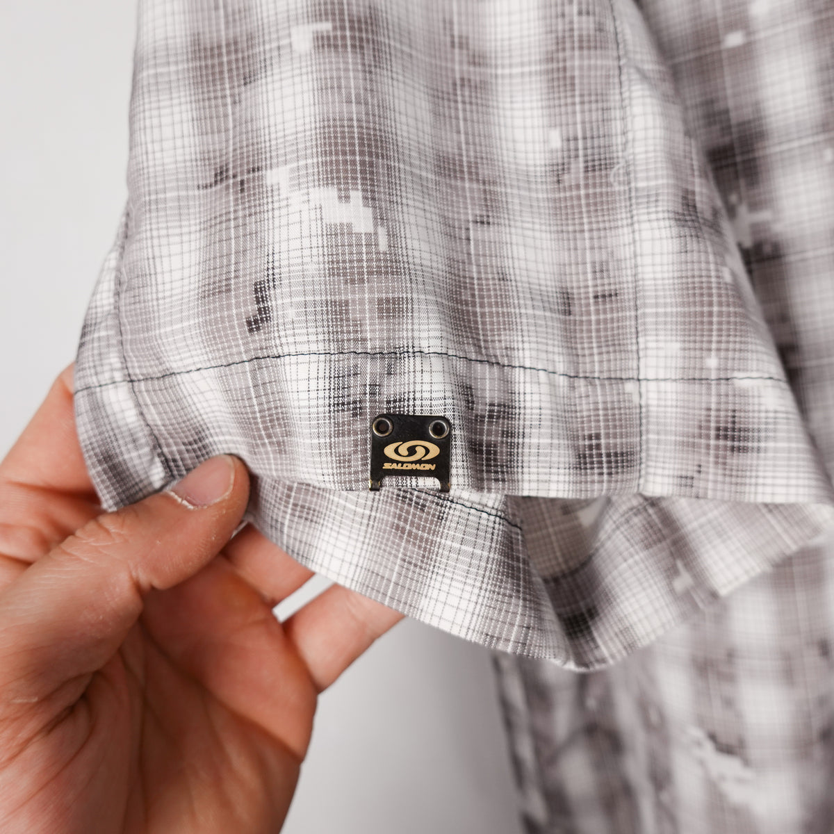 Vintage Salomon SS Button Up - Size L