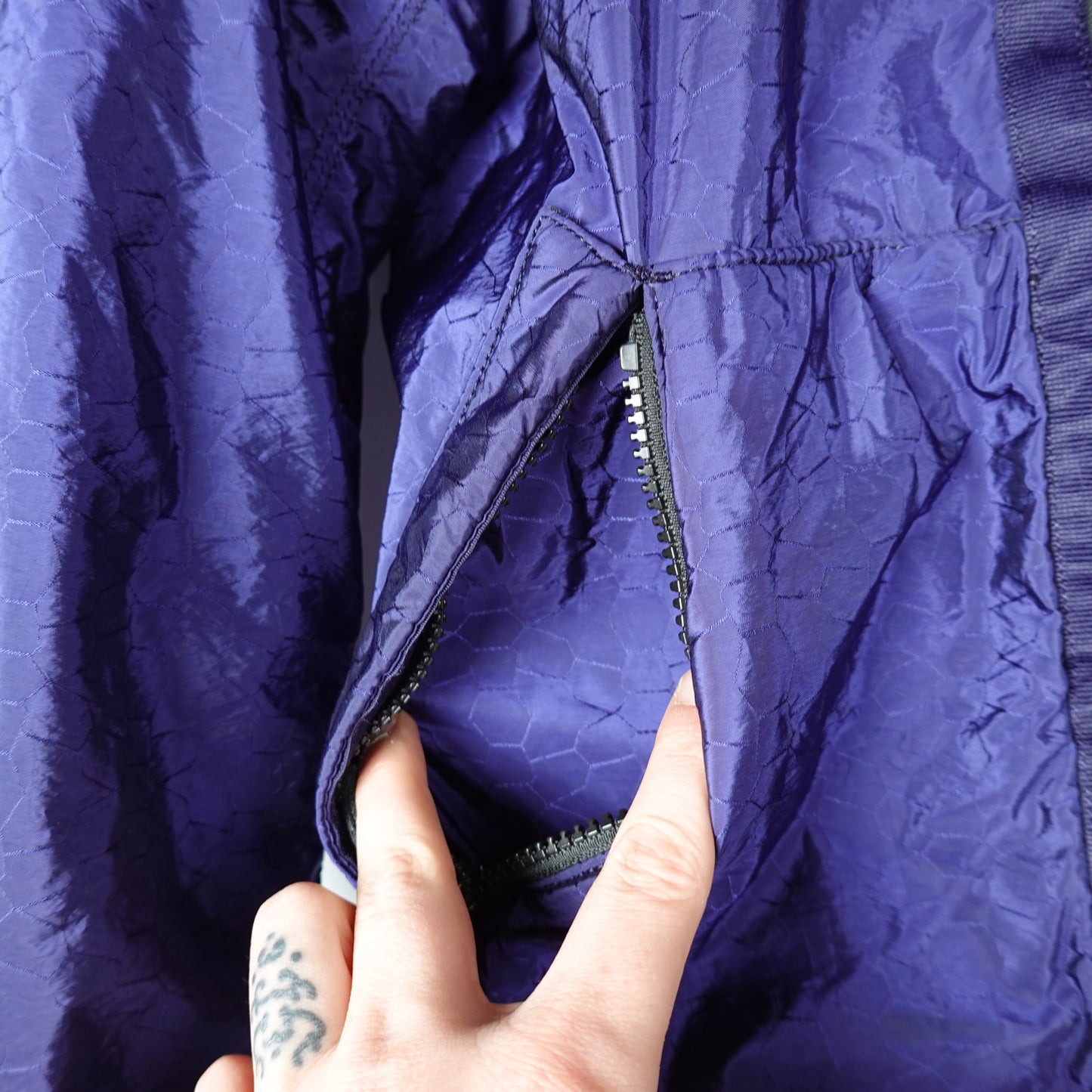 Stone Island Nylon Metal Watro Jacquard Design Navy Jacket - Size S