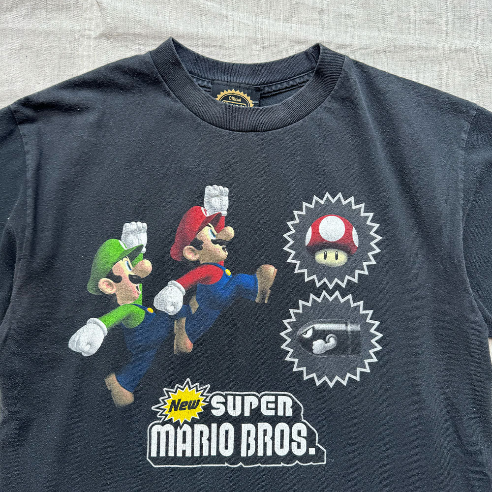 2010 Super Mario Bros Tee - Size M