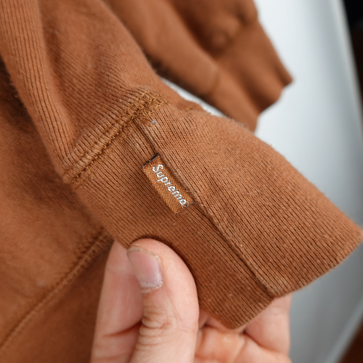 FW17 Supreme Rust Box Logo - Size L