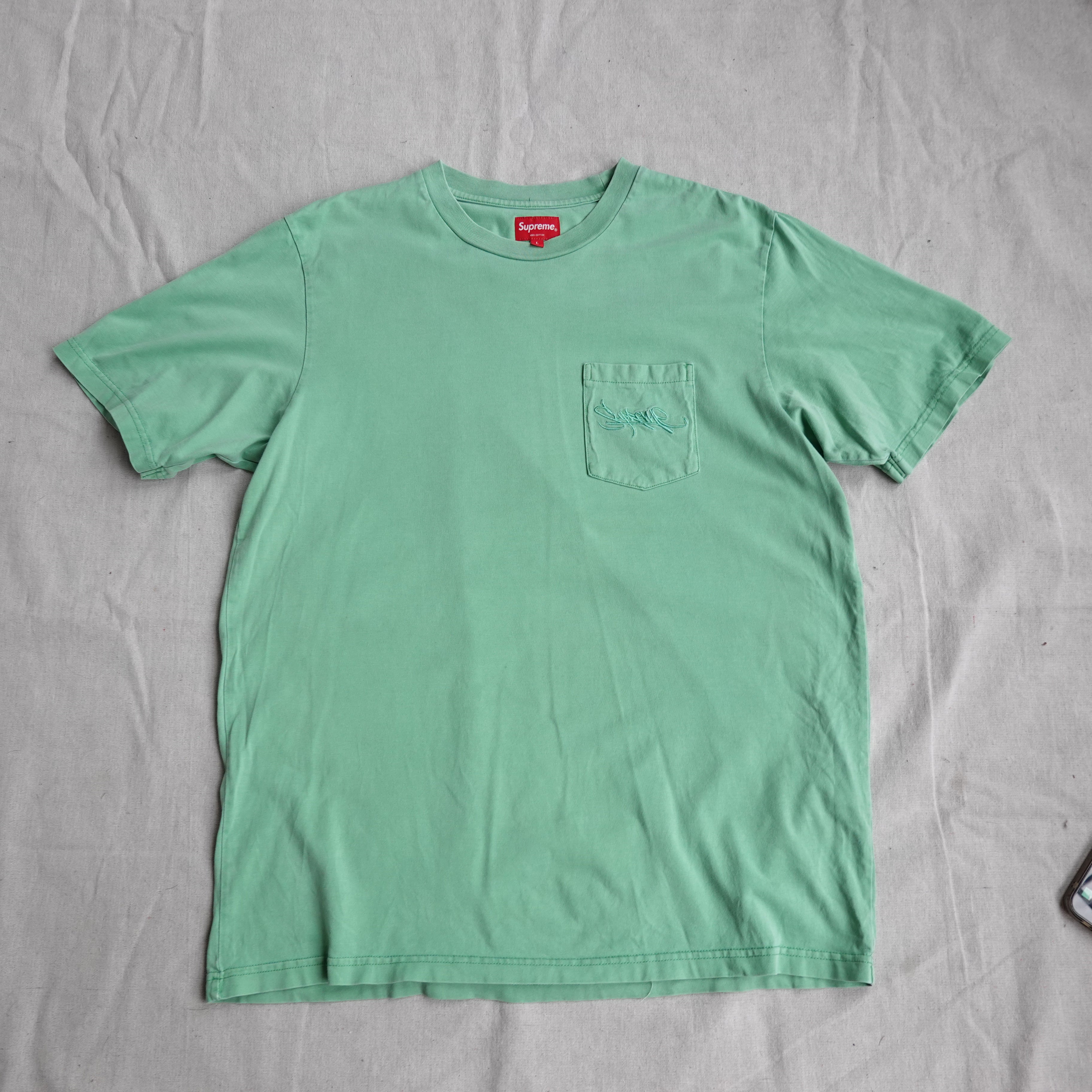 Supreme script tee on sale