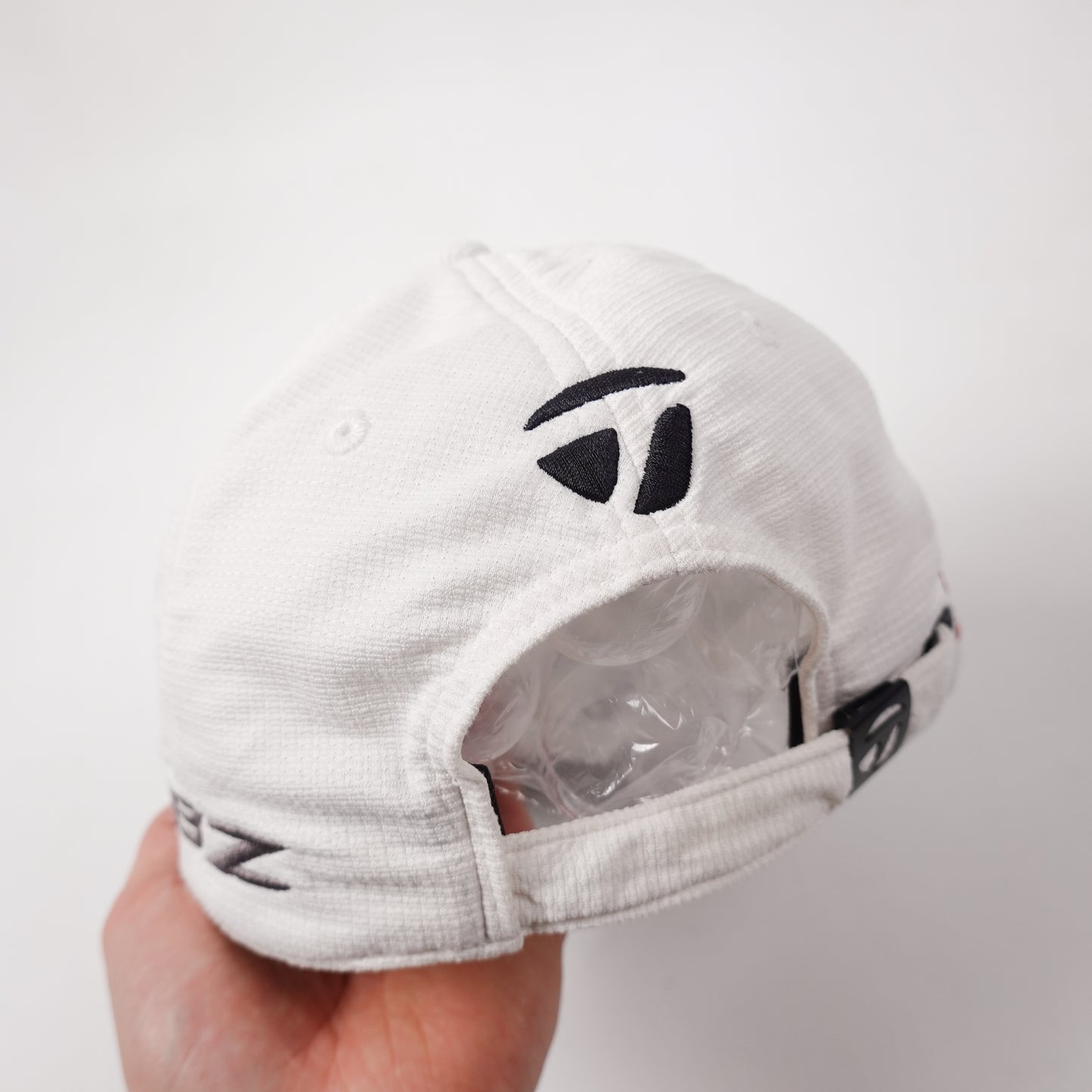 Taylor Made R11S Hat