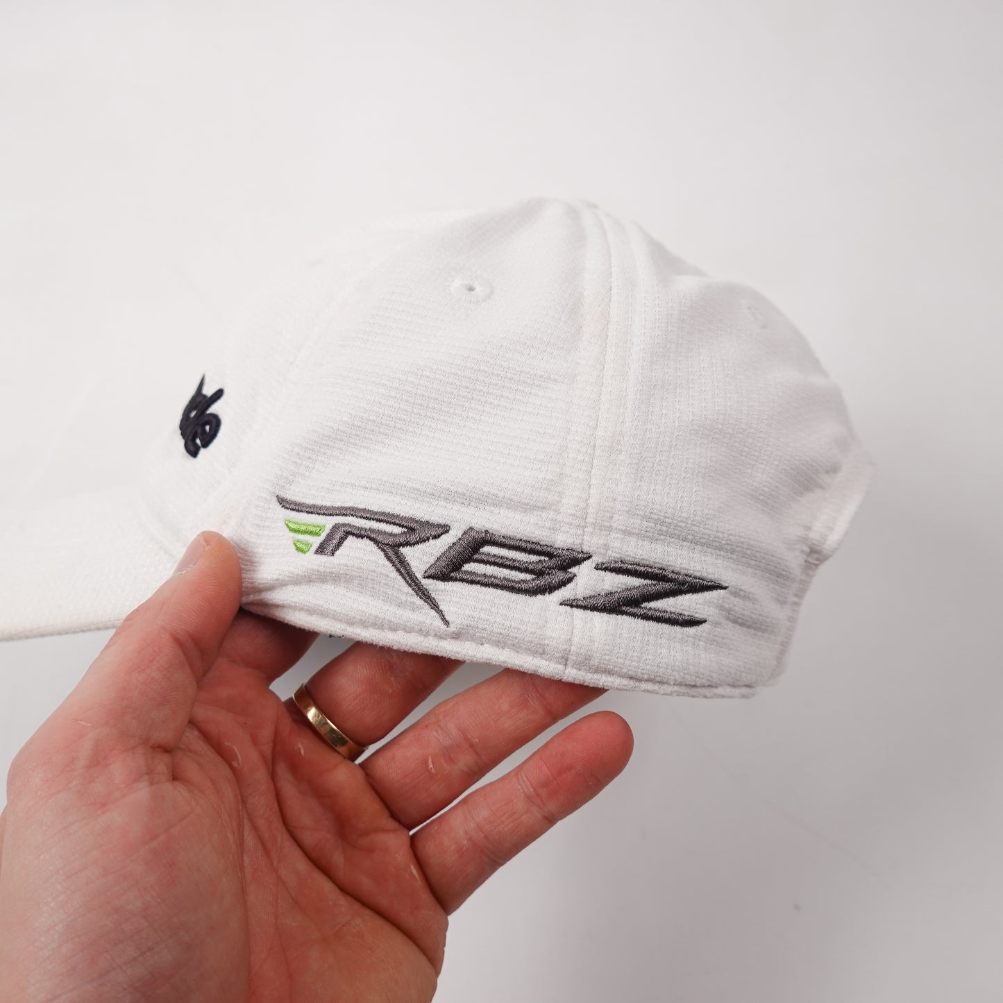 Taylor Made R11S Hat