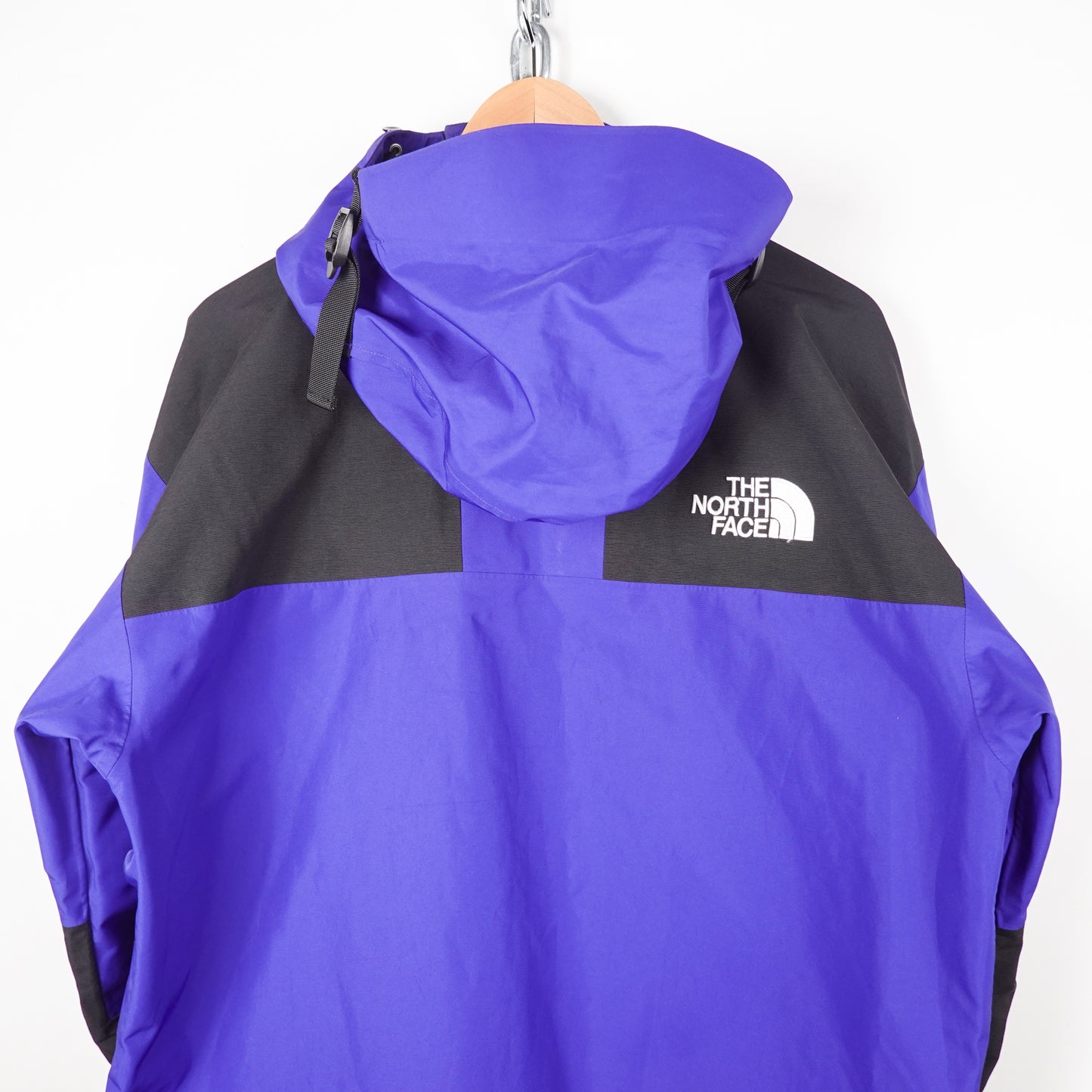 2018 TNF Gore-Tex Mountain Jacket - Size L