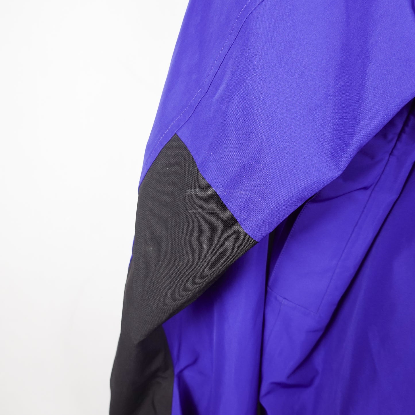 2018 TNF Gore-Tex Mountain Jacket - Size L