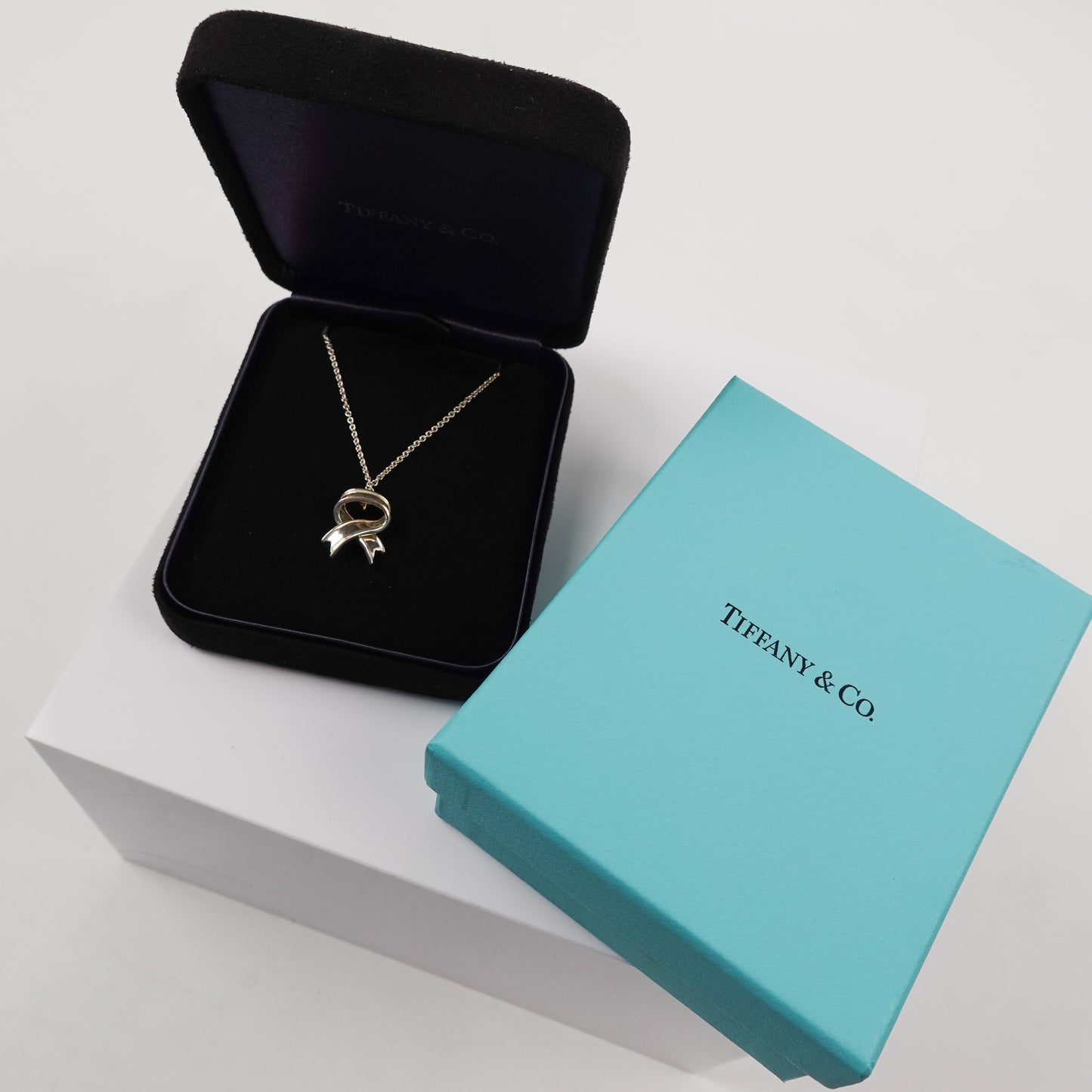 Tiffany & Co Ribbon Pendant 925 Silver