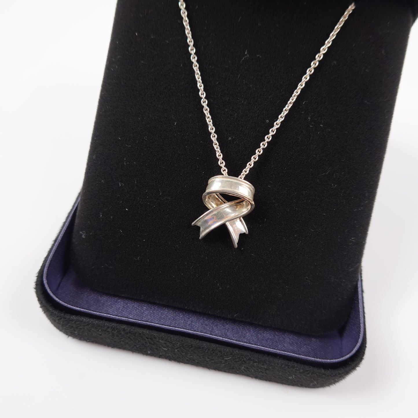 Tiffany & Co Ribbon Pendant 925 Silver