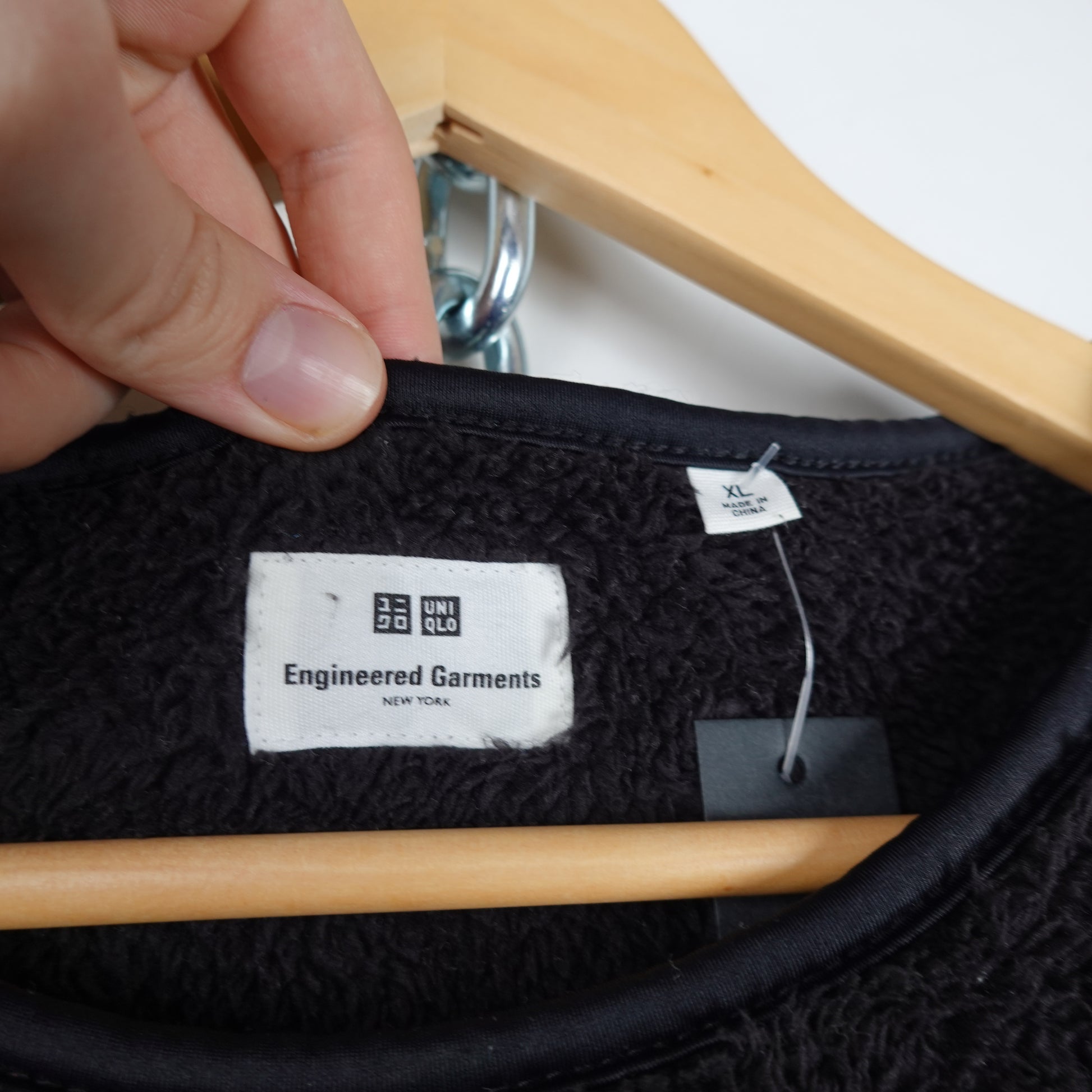 Uniqlo x Engineered Garments Black Crewneck Fleece - Size XL Neck Label Close Up