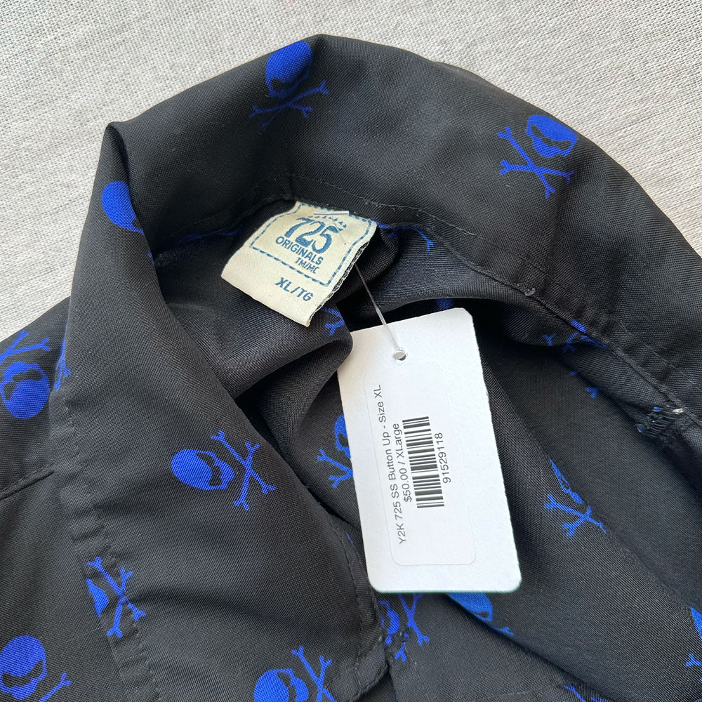 Y2K 725 SS Button Up - Size XL