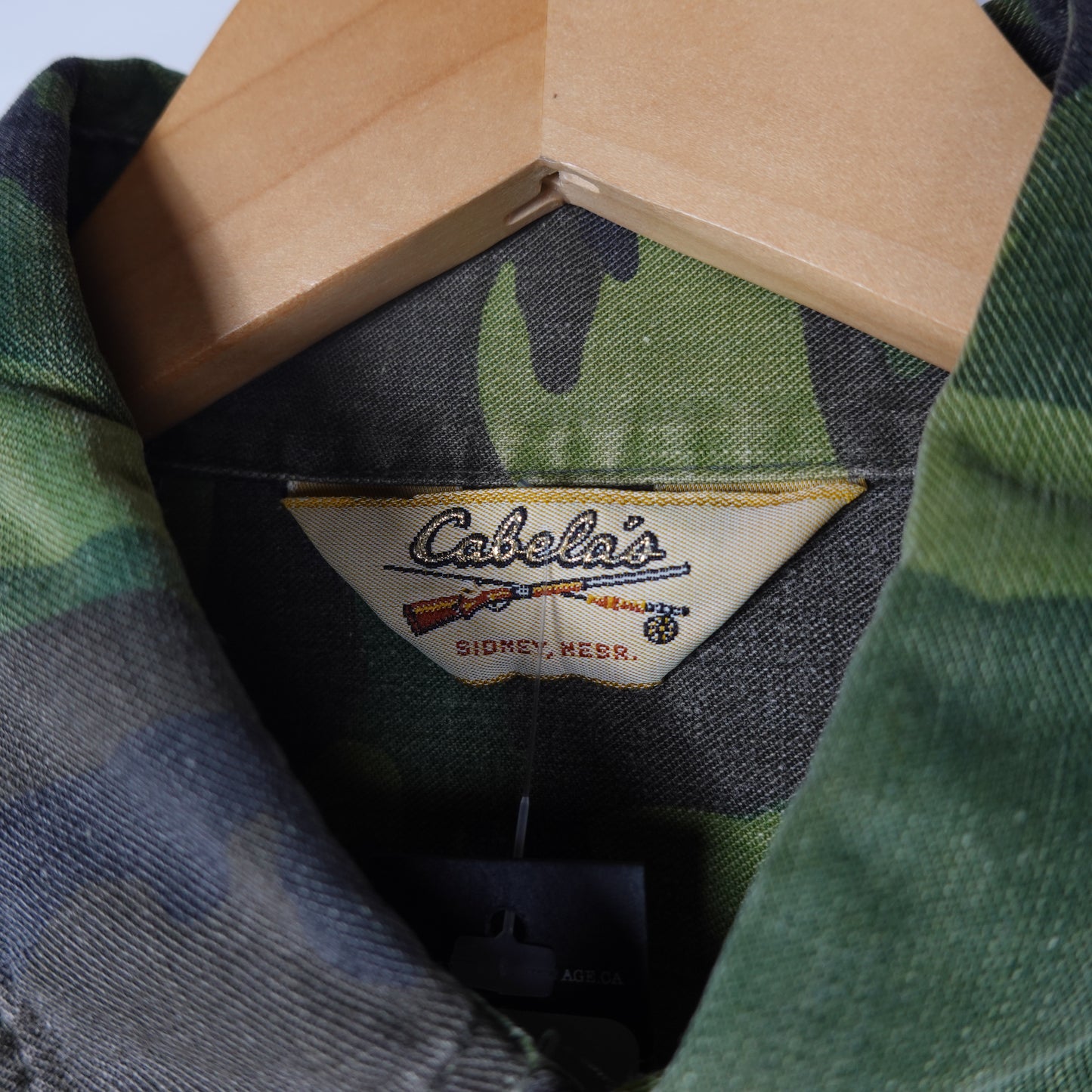 Vintage Cabela's Camo Button Up - Size XL