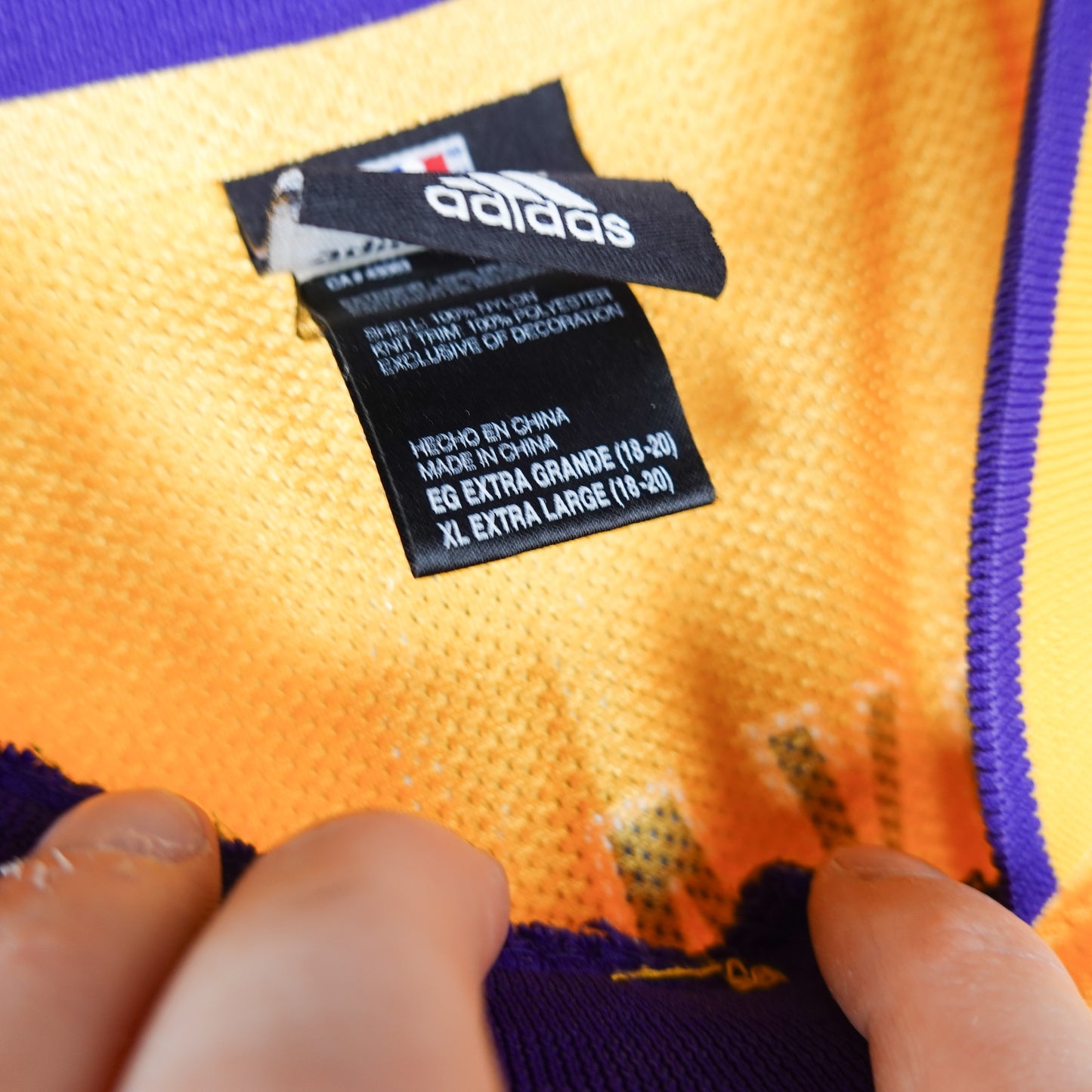 Lakers Kobe Bryant Jersey - Youth XL