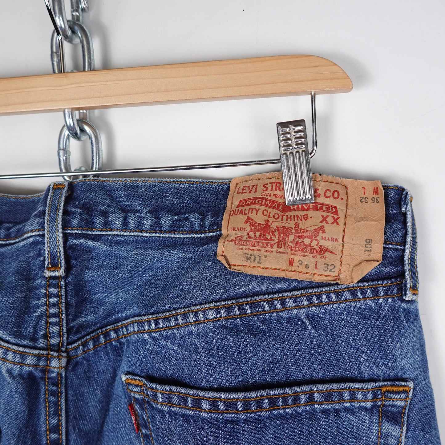 Levi's 501 Jeans - Size 35
