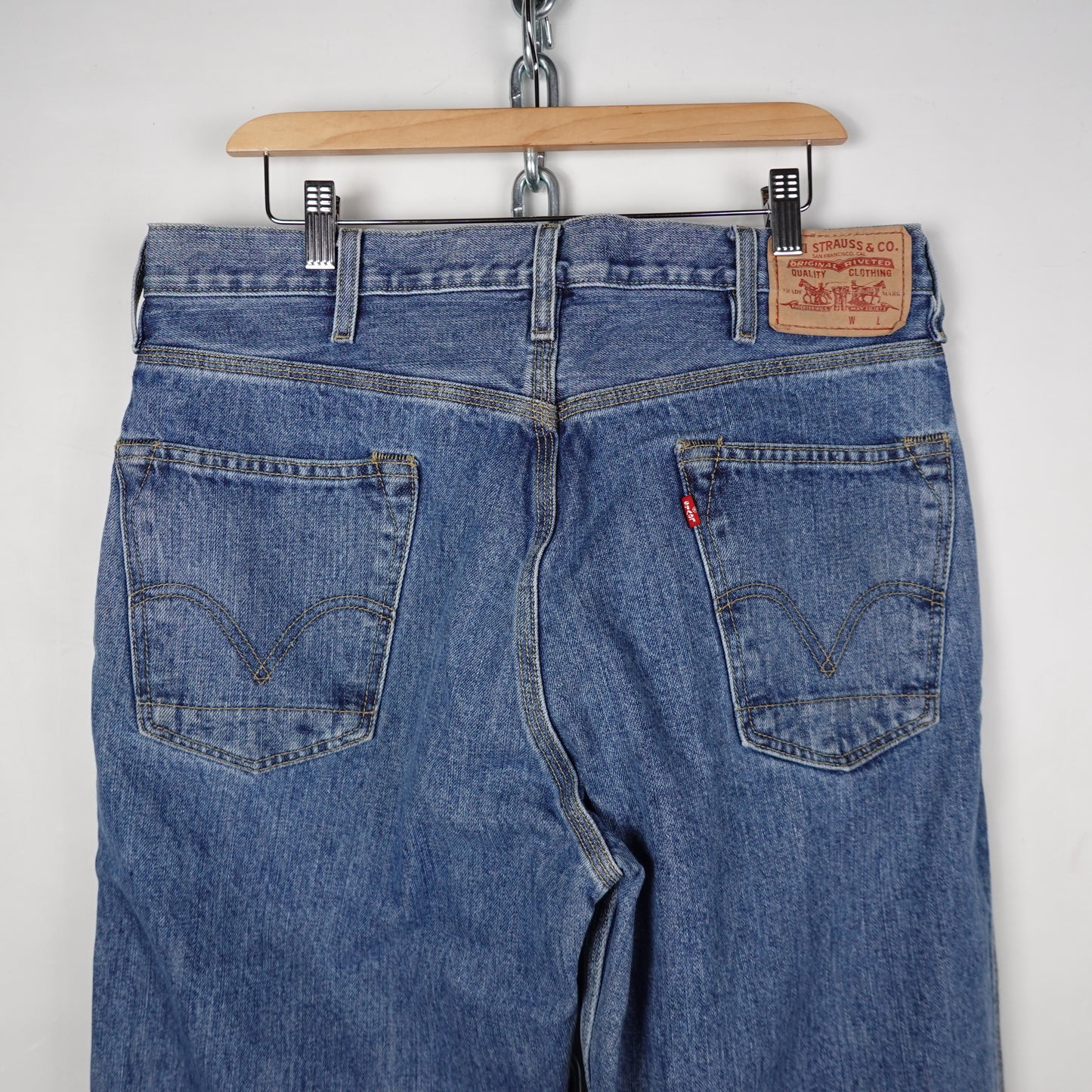 Vintage Levi's 550 Relaxed Fit Denim - Size 36