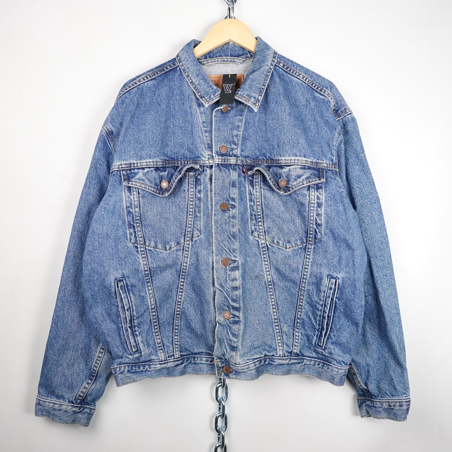 Vintage Levis Denim Jacket - Size L Front Photo