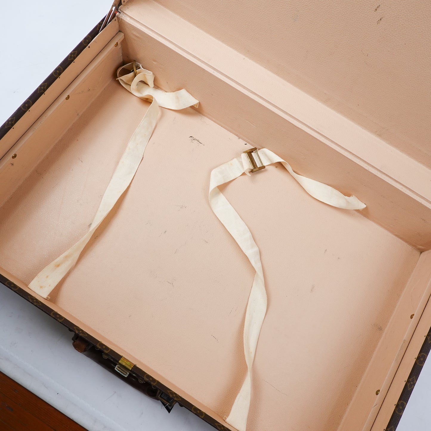 Louis Vuitton Vintage Alzer 75 Trunk - Broken Handle