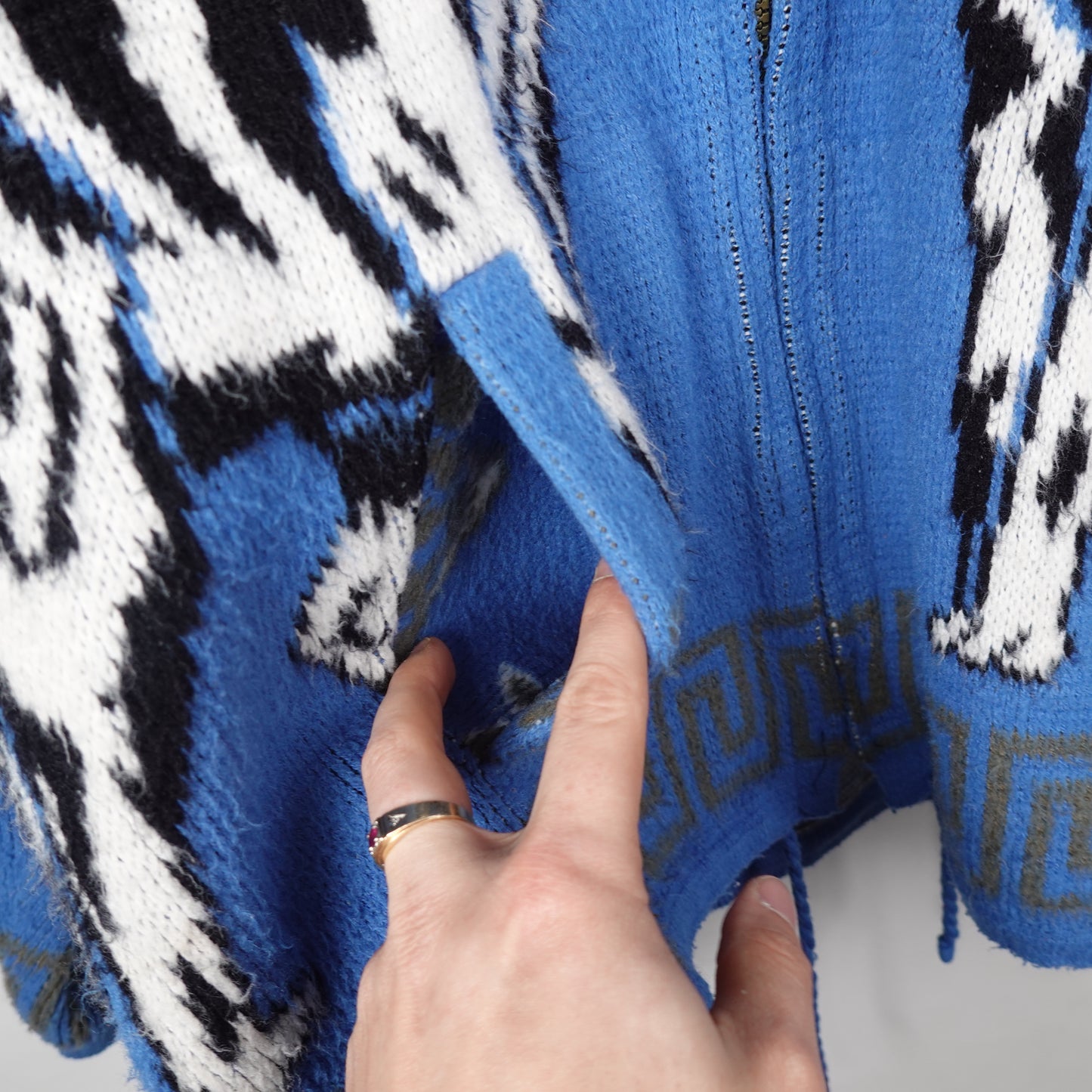 Vintage Wolf Alpaca Zip Up Sweater - Size XL