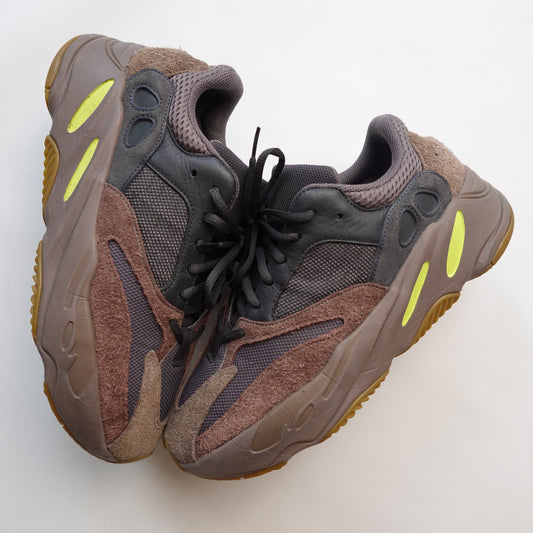 Yeezy 700 Mauve - Size 10.5