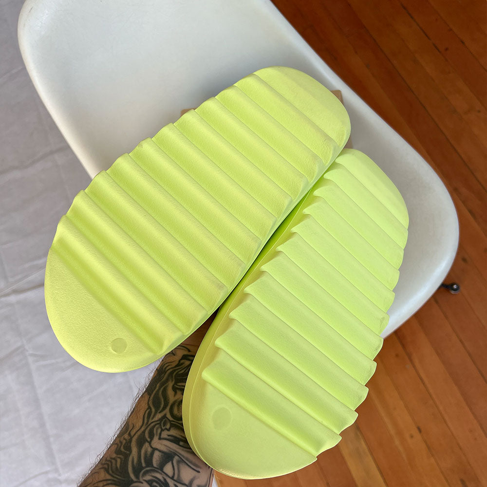 Yeezy Slides Green Glow - Size 11